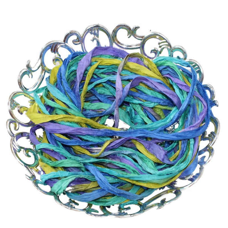 Knitsilk Sari Silk Ribbon Super Bulky Yarn - Image 3